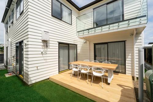 Greenlane - Ellerslie House | Auckland Cornwall Park Home