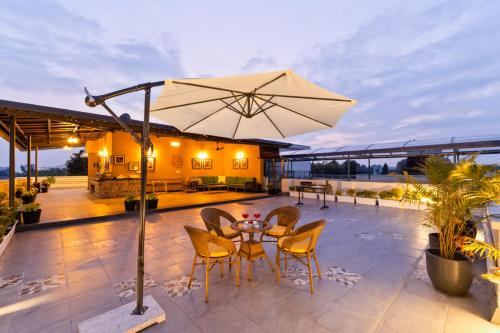 Dehradun Apartment | Auro Bliss - An opulent 3BHK penthouse in Dehradun