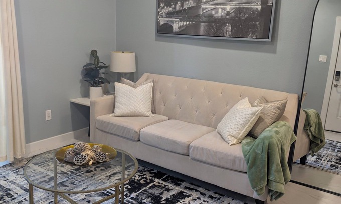 Village At Walnut Creek Apartment | Austin Metric Domain Comfy Cozy Convenient
