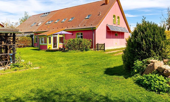 Altentreptow Apartment | Authentic and cosy holidayhome with big beautifull garden