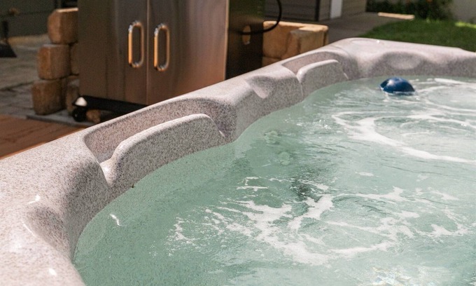 Village of Princeton House | Autumn Retreat w/Fire & Hot Tub