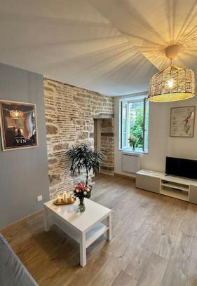 Couchey Apartment | Aux Champs Perdrix