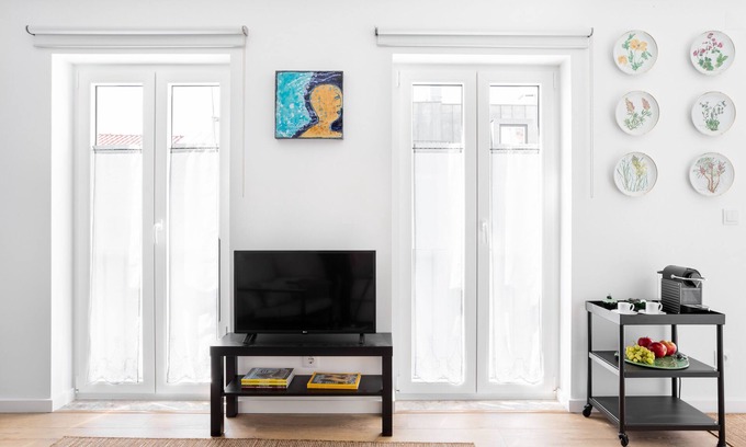 Lisbon Old Town Apartment | Av. Liberdade | NEW, COMFY & BRIGHT