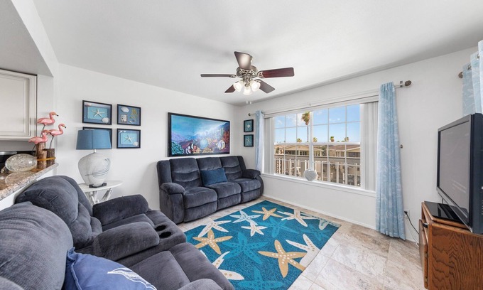 Port Isabel Cottage | Available for Spring! Lazy Days Sea Cottage #1015