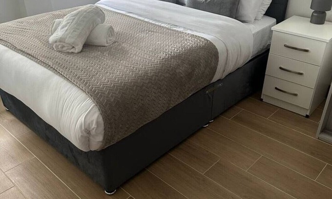 West Finchley Apartment | Avenir Court Flat 34 (Finchley)