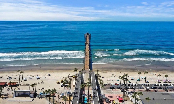 North Valley House | Awesome 6BR - 15 Min To Beach!