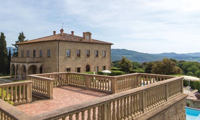 Pomarance Apartment | Awesome apartment in Pomarance PI