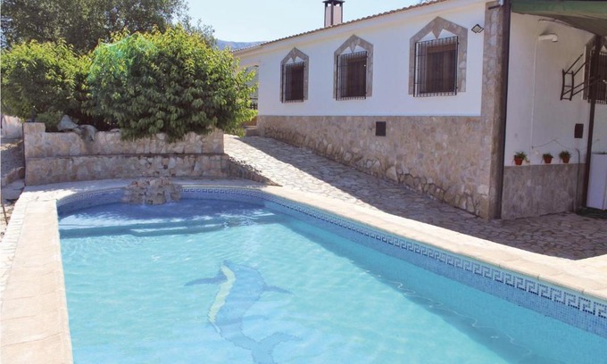 Montefrio House | Awesome Home In Montefrio