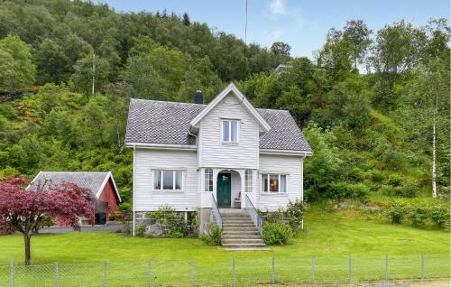 Aheim House | Awesome Home In Åheim With Wifi