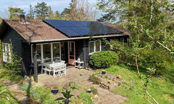 Faarevejle House | Awesome home in Fårevejle with kitchen
