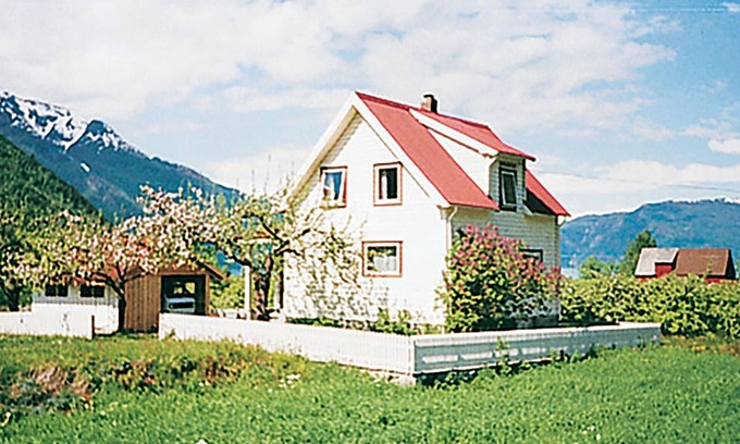 Fresvik House | Awesome home in Fresvik