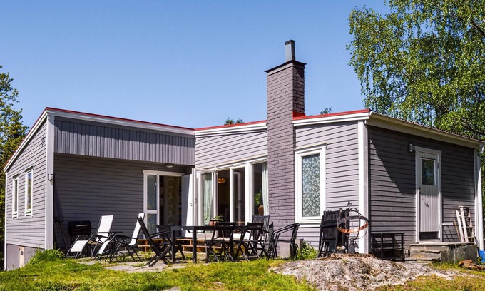 Gnesta House | Awesome home in Gnesta with kitchen