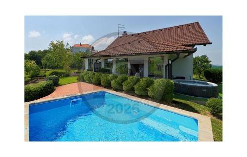 Ivanec House | Awesome Home In Ivanec With Wi-Fi
