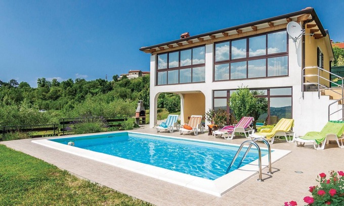 Motovun House | Awesome home in Meloni with sauna