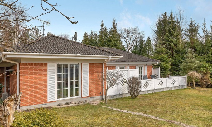 Ronne House | Awesome home in Rønne with WiFi