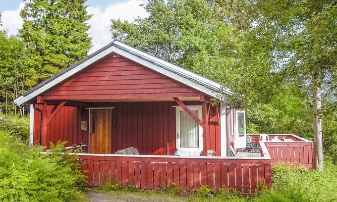 Kvinnherad House | Awesome home in Sandvoll