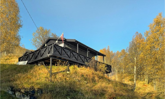 Samnanger House | Awesome Home In Tysse With Kitchen