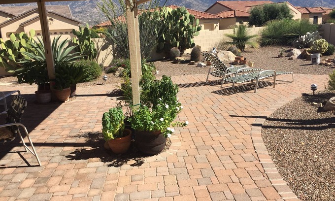 Saddlebrooke House | Awesome views and breeze on the back pation