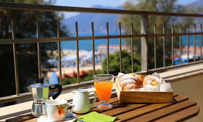 Salerno Bed & Breakfast | B & b Il Soffione: Three rooms with sea view