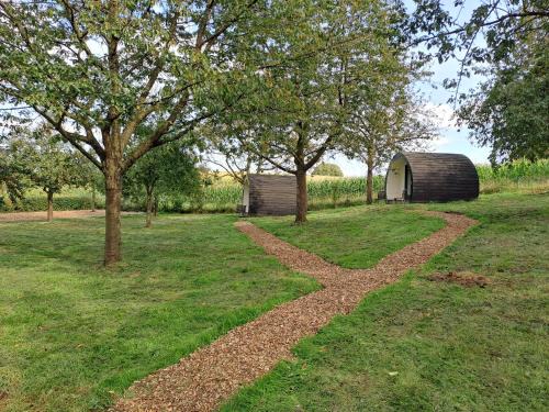 Quabeek Cabin | B&B Uit de Kunst APPEL