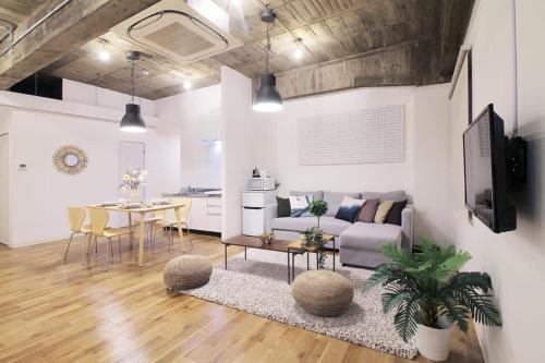 Hiroshima City Centre Apartment | b hotel Nikke - 1BR Apt for 10ppl near Hondori Shopping
