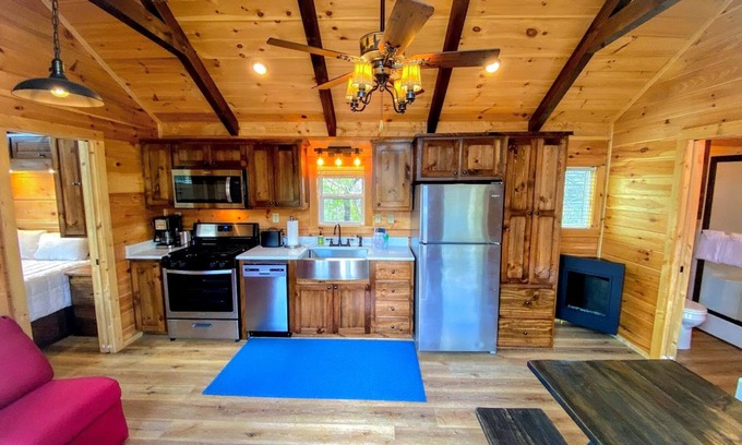 Twin Mountain Villa | B1 NEW Awesome Tiny Home With A C Mountain Views Minutes to Skiing Hiking Attractions