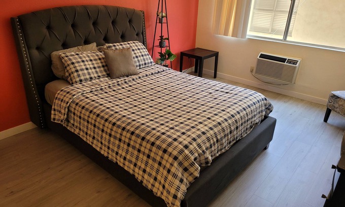 Pico - Robertson Hotel | (B14) Comfortable Queen Studio