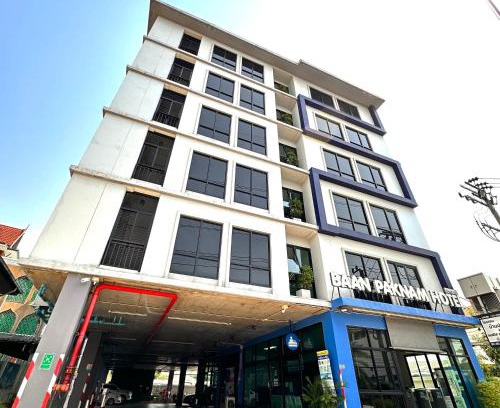 Mueang Samut Prakan District Apartment | ฺBaan Paknam Hotel