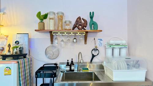 Talat Noi Apartment | Baan YentaFo - Pink House in Talad Noi