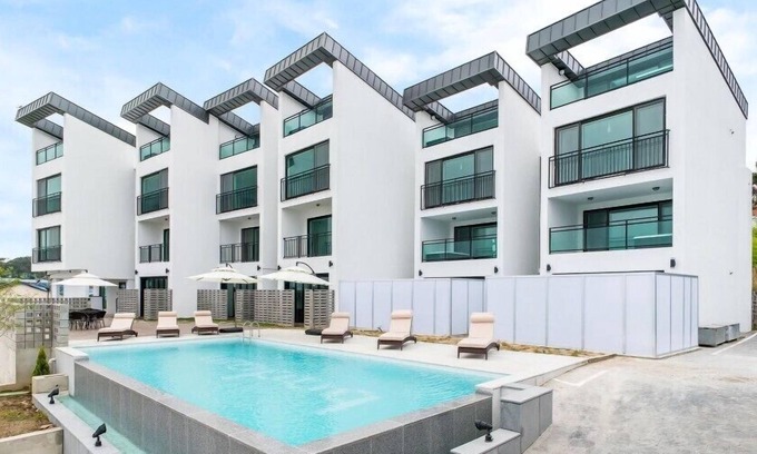 Taesong House | Badam pool villa