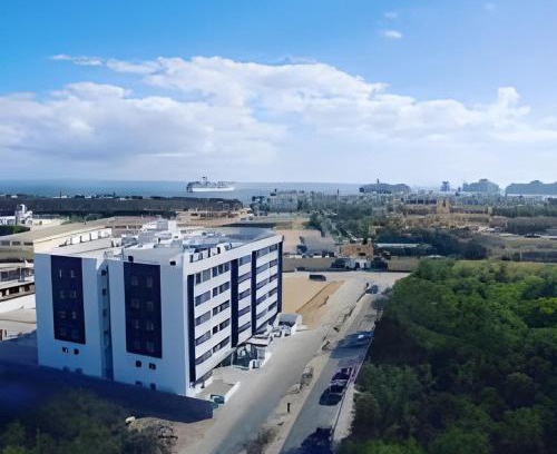 El Tezal Apartment | Bahia del Tezal 103b, 1BR Modern condo big rooftop pool walk to beach through Riu hotel