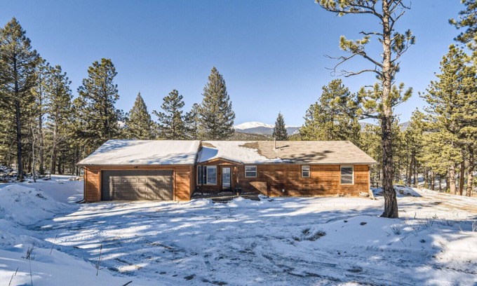 Bailey House | Bailey Bliss: Hot Tub, Views & Fast Wi-Fi