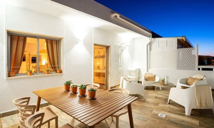 Se Apartment | Baixa de Faro Rooftop in the historic center of Faro (Pets welcome)