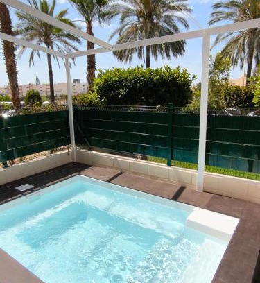 Vera Beach Apartment | Bajo de Diseño, Piscina Privada Climatiza, 150m de la playa