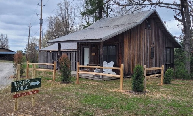 Bruno Cabin | Baker Lodge - Ozarks Cabin - Lower Buffalo River - Sleeps 5