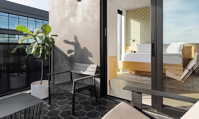 East Cesar Chavez Hotel | Balcony Room at Arrive Austin, City Views, Pets Are Welcome!