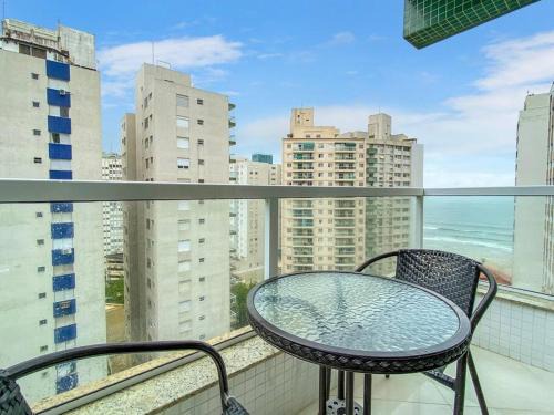 Pitangueiras Apartment | Balcony Sea View Pitangueiras 4 rooms Spacious