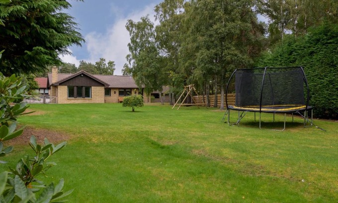 Ballater House | Ballater Bungalow - 4 bed - Beautiful Garden