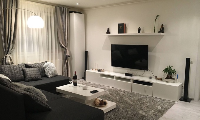 Aviatiei Apartment | BARBEQUE AND TERRACE In North Area of Bucharest.