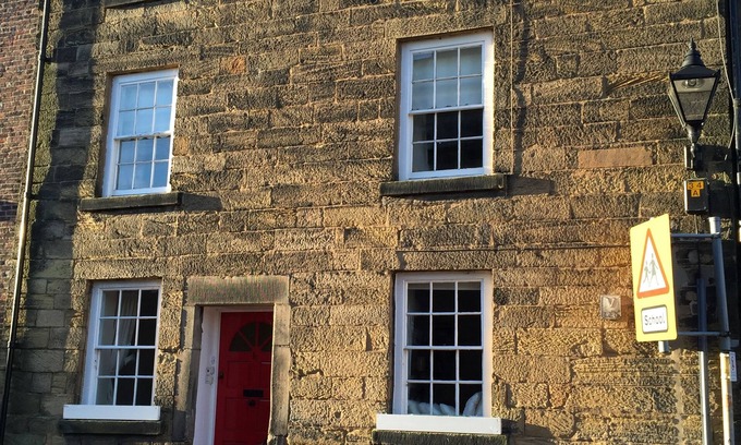 South Charlton Apartment | Barbican View, luxury Grade II listed apartment opposite Alnwick Castle