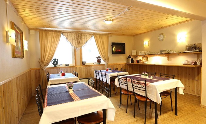 Kirkenes Hotel | Barents Frokosthotell