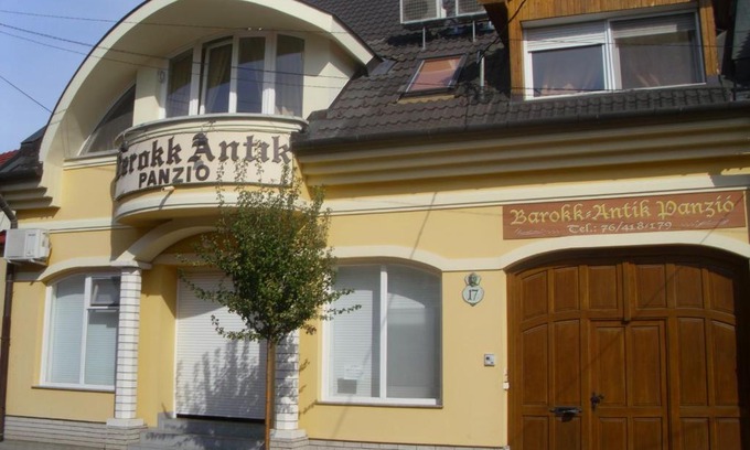 Kecskemet House | Barokk Antik Guest House