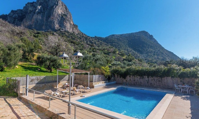 El Gastor Villa | Barrera de El Gastor by Ruralidays