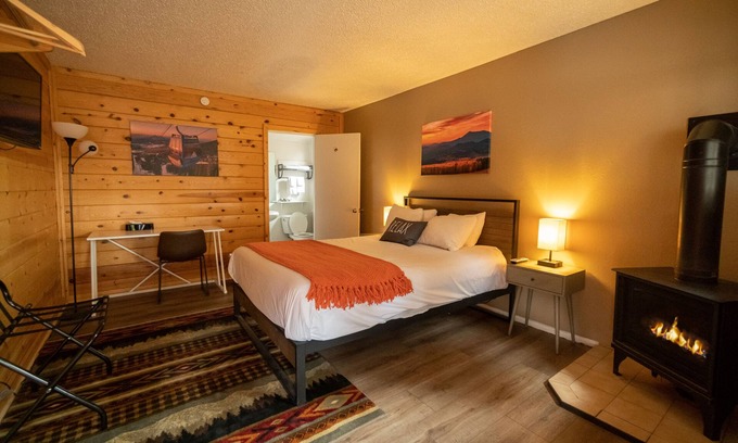 Fort Valley Cabin | Basecamp at Snowbowl