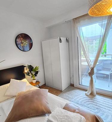 Sankt Alban Apartment | BASELiving Apartment 4- Art Basel - Bahnhof SBB