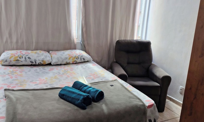 Centro Apartment | Basic apartment in the center of Juiz de Fora, easy to find.