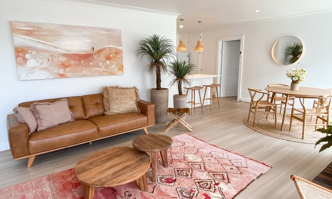Waterhouse House | BASK - Great Location. 100m from cafes & shops. 150m from beach!