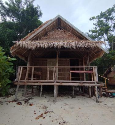 Raja Ampat House | Batanta Panorama Homestay