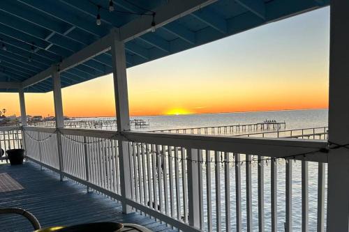 Rockport House | Bay Haven on Copano- 4 bdrm w/200+ft Fishing Pier