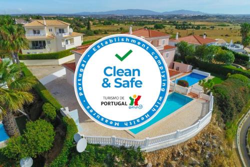 Alfarrobeira Villa | Bay View Villa in Vale da Lama